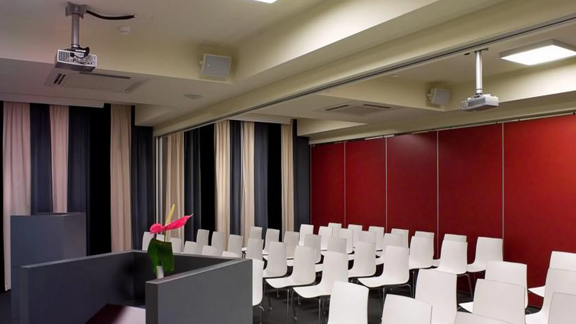 Hotel Zone Rome 4*,  Italy