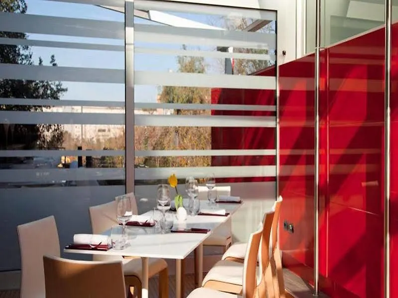 Hotel Zone Rome 4*,