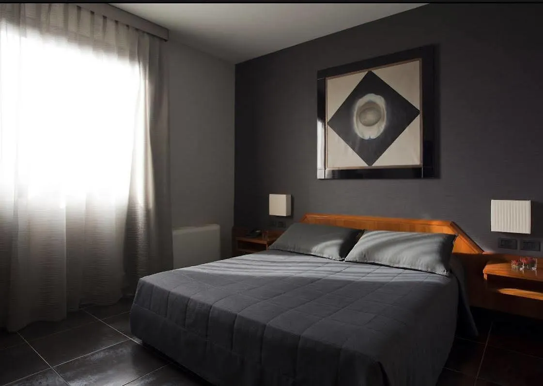 Hotel Zone Rome