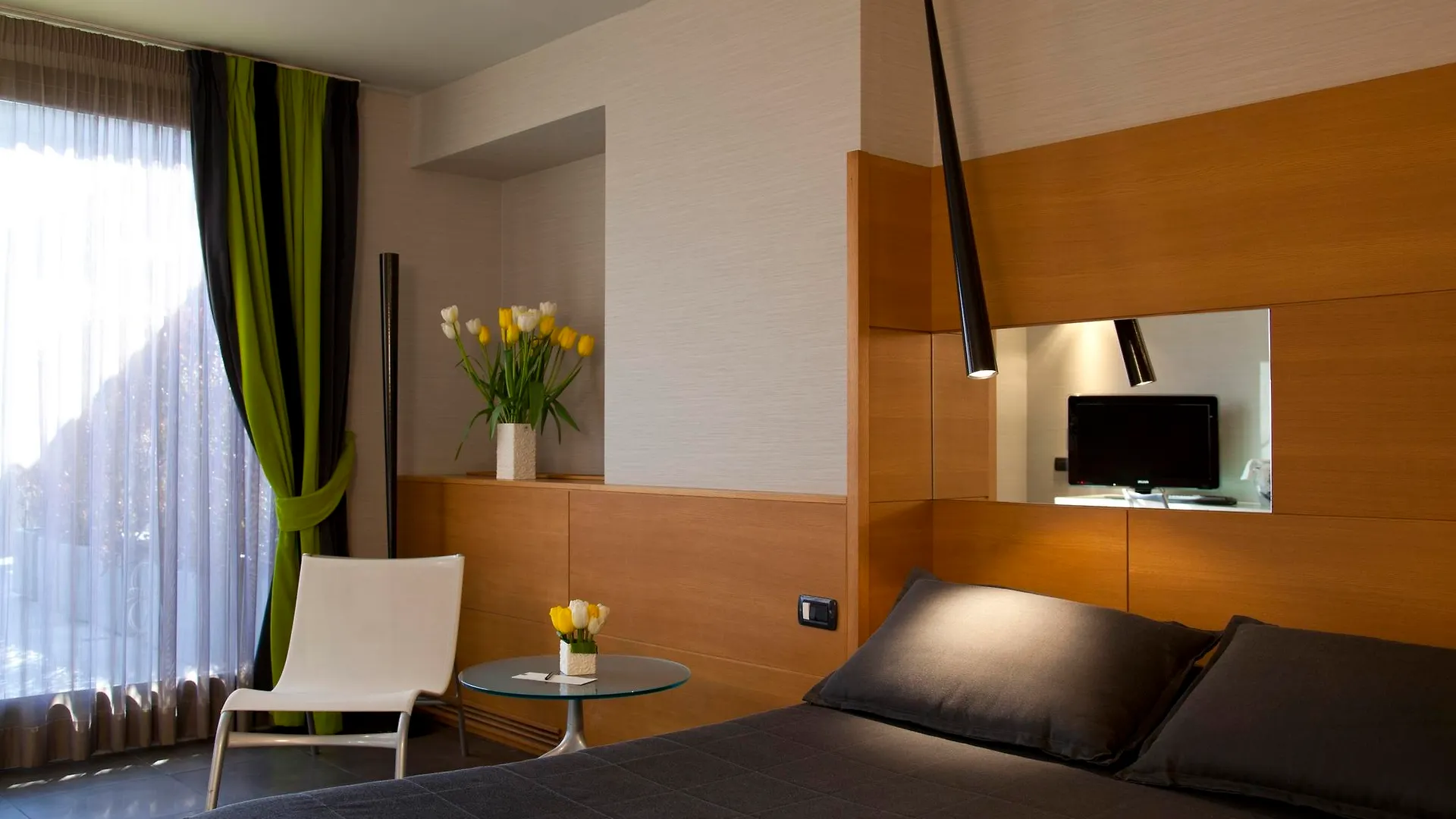 Hotel Zone Рим Италия