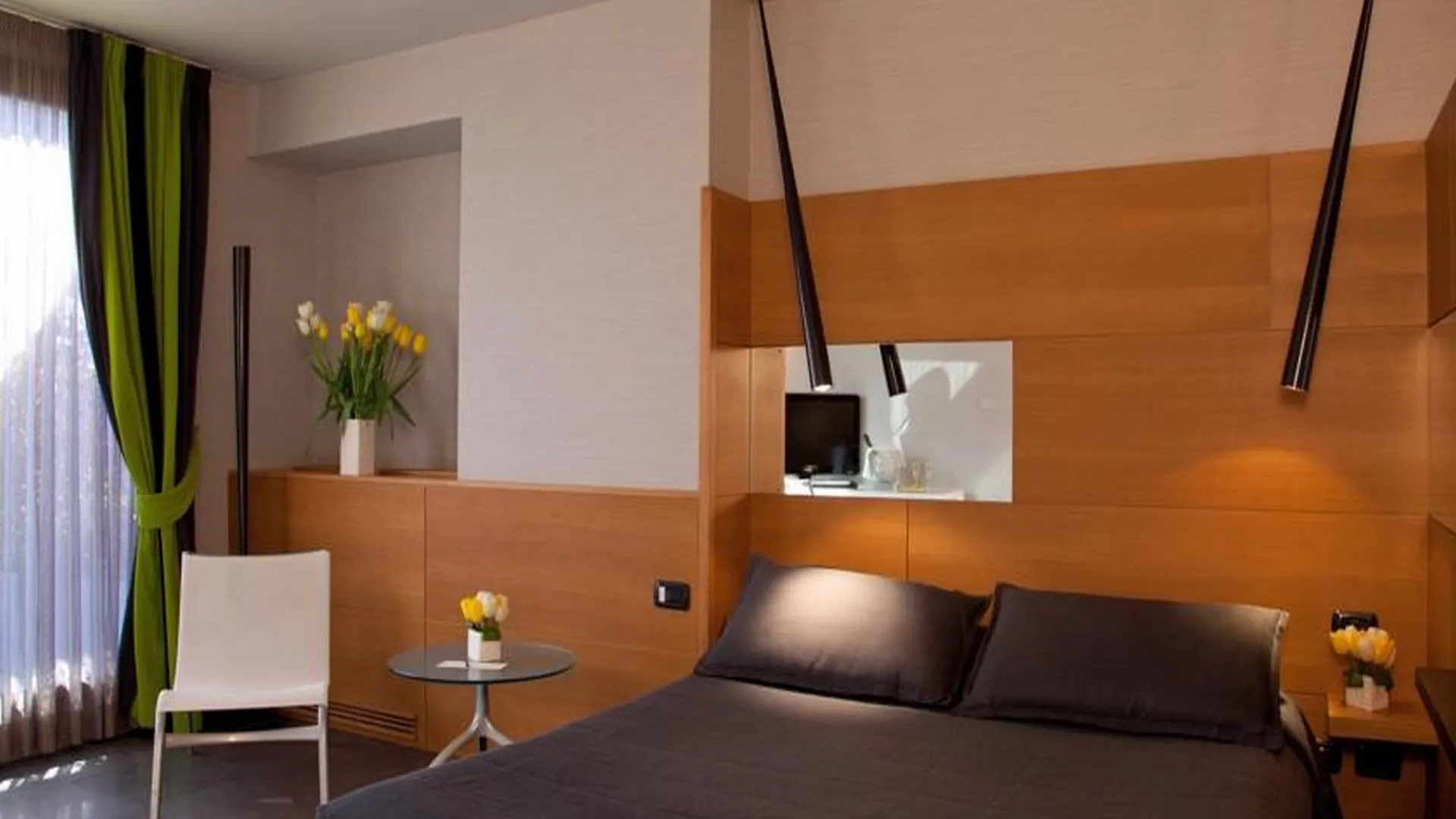 Hotel Zone Рим
