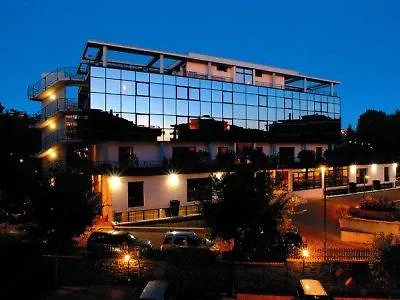 Hotel Zone Рим